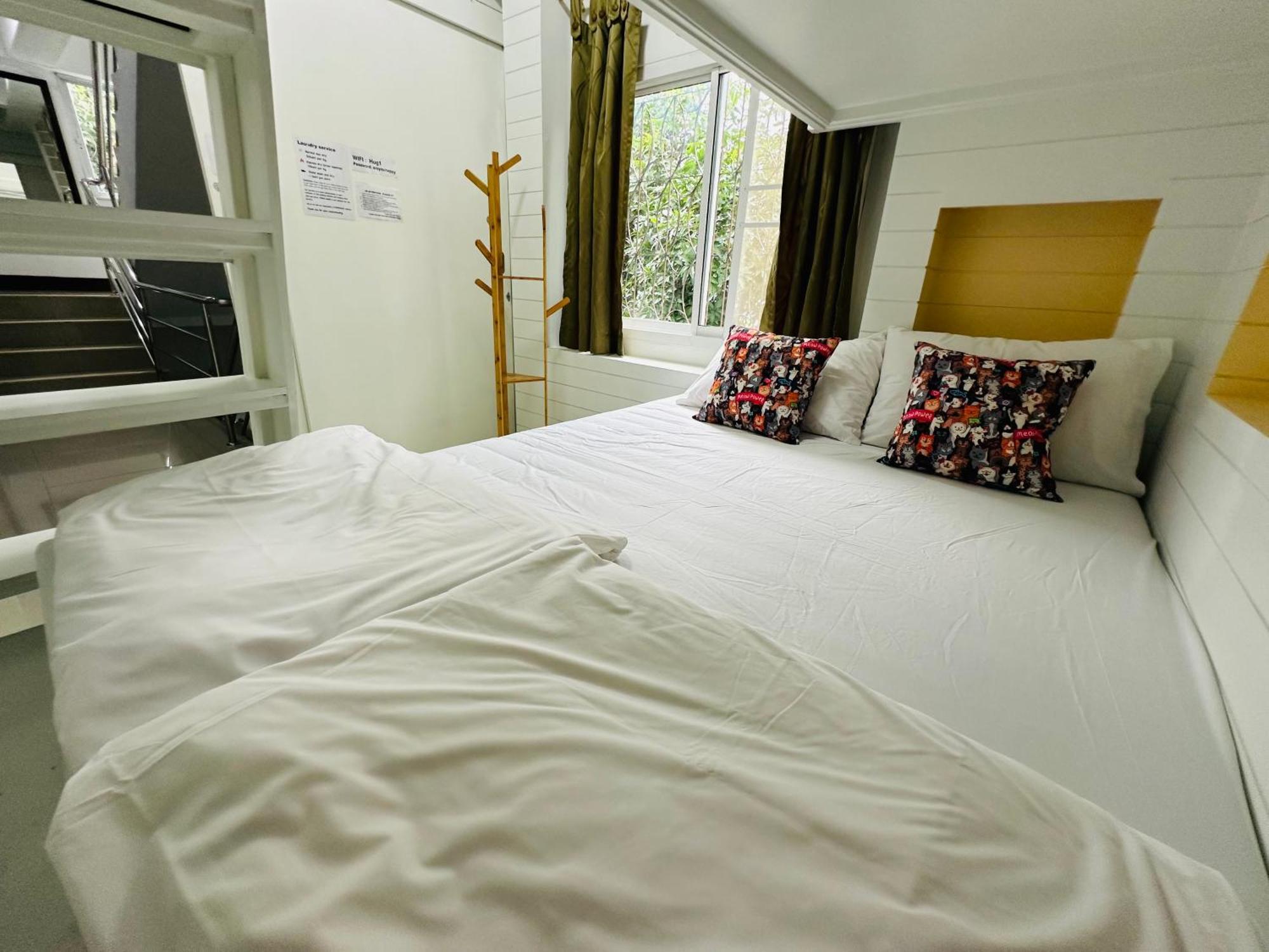 Hug Backpackers Hostel - Chiang Mai — Photos 1